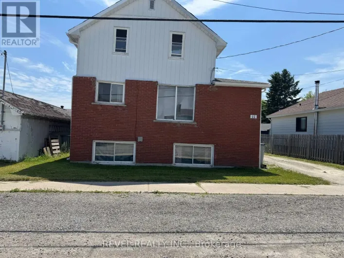 11 SHAMROCK AVENUE, Timmins