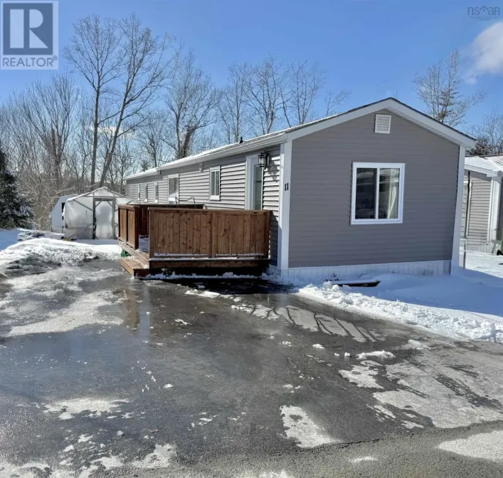 11 SNOW WHITE Drive, Lake Echo