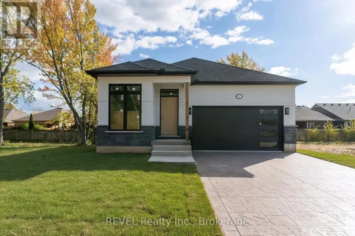11 STICKLES STREET, Pelham