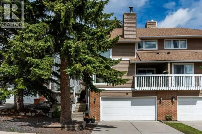 11 Stradwick Place SW, Calgary