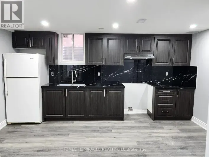 House for rent: 11 STREAMLINE DRIVE, Brampton