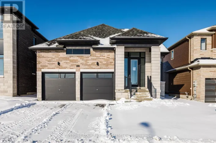 11 SUN VALLEY AVENUE, Wasaga Beach