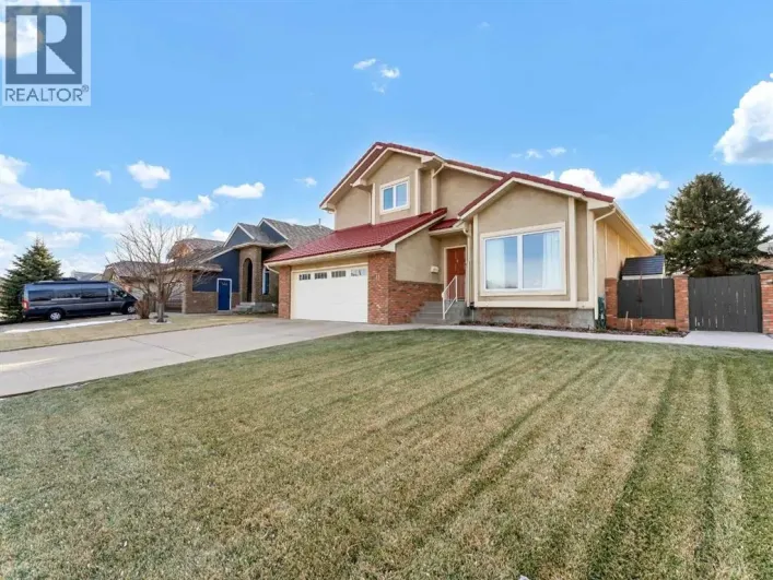 11 Taylor Crescent SE, Medicine Hat
