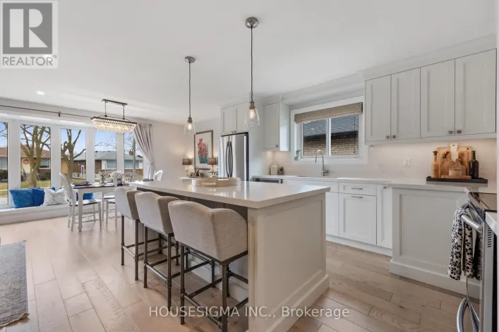 11 TYNEVALE DRIVE, Toronto