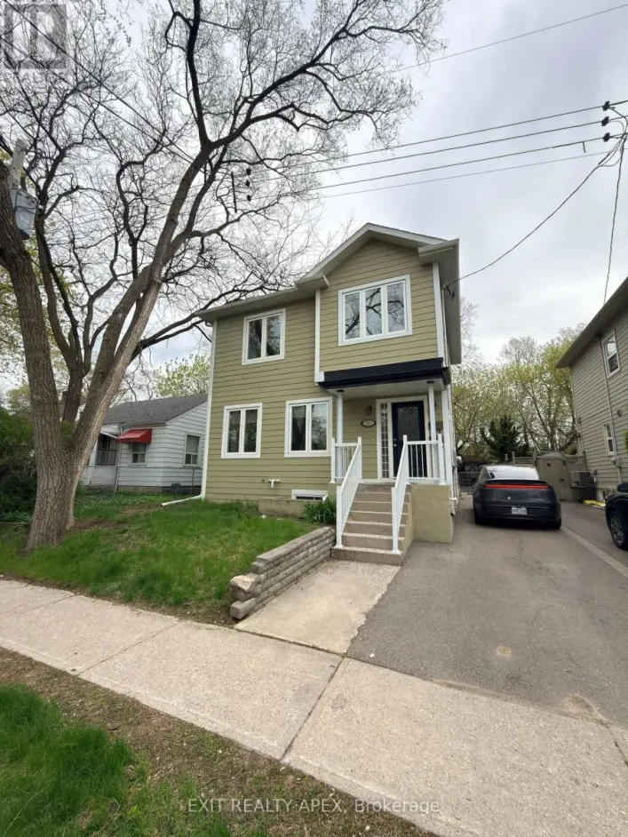 11 UNO DRIVE, Toronto