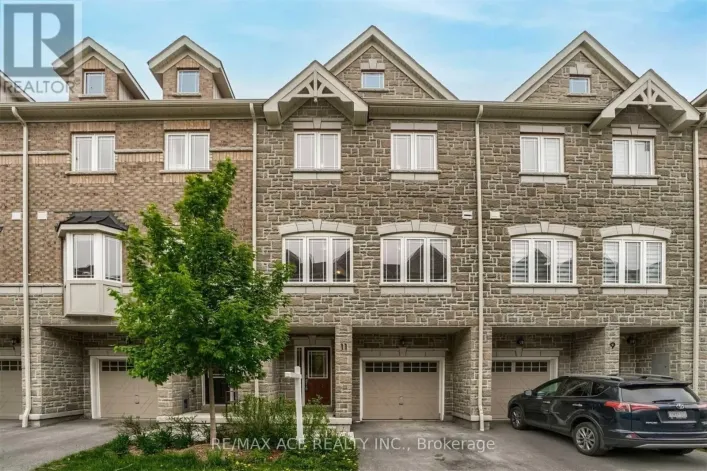 11 WATERSTONE WAY, Whitby