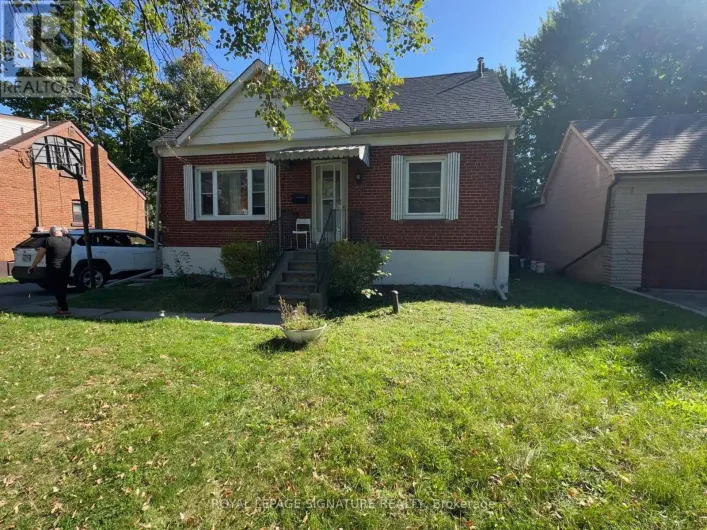 11 YVONNE AVENUE, Toronto