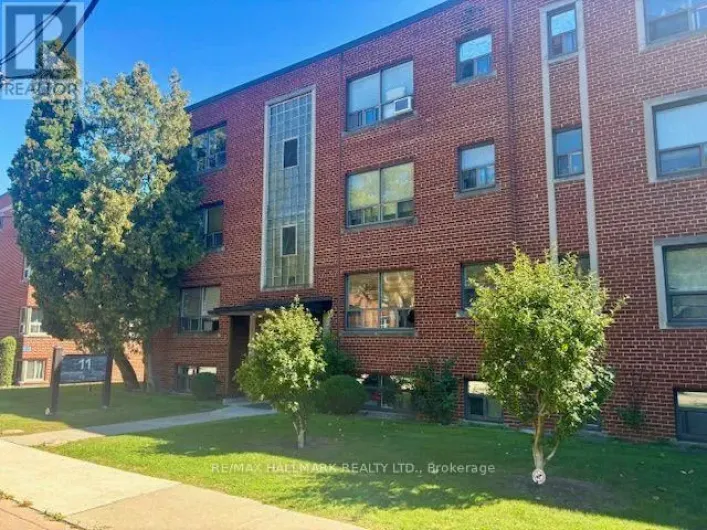 110 - 11 ANGLESEY BOULEVARD, Toronto