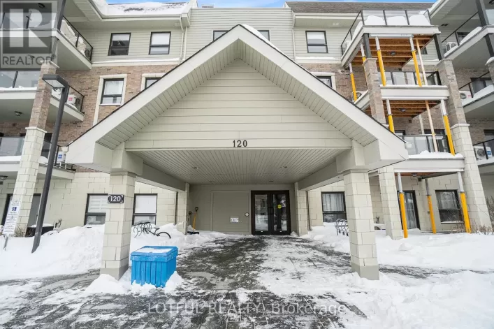 110 - 120 PRESTIGE CIRCLE, Ottawa