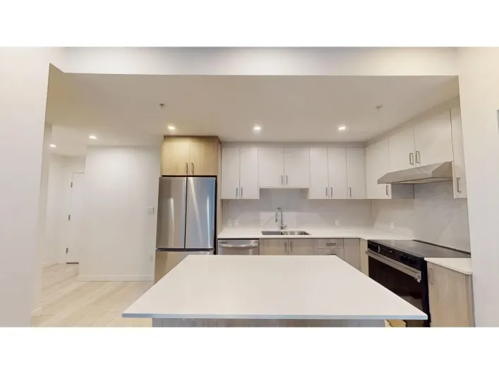Apartment for sale: 110 13838 108 AVENUE, Surrey