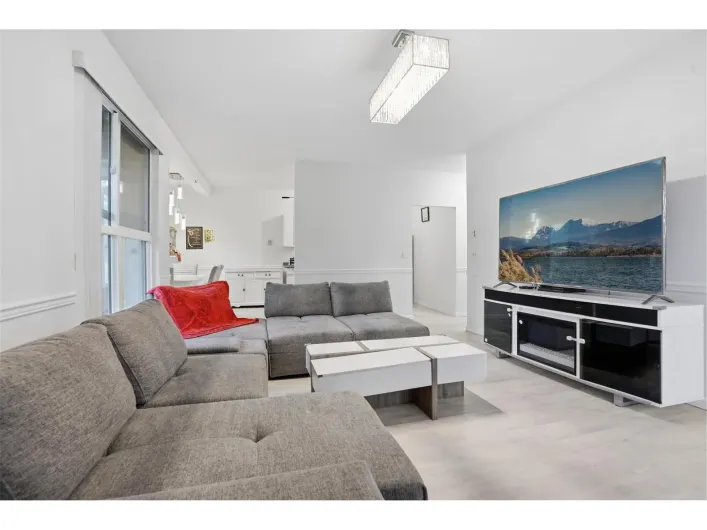 110 14981 101A AVENUE, Surrey