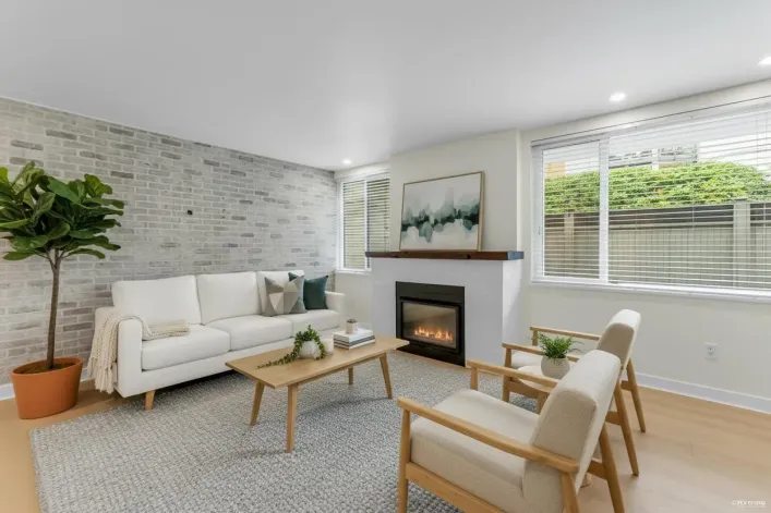 110 15282 19 AVENUE, Surrey