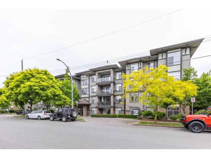 110 2068 SANDALWOOD CRESCENT, Abbotsford
