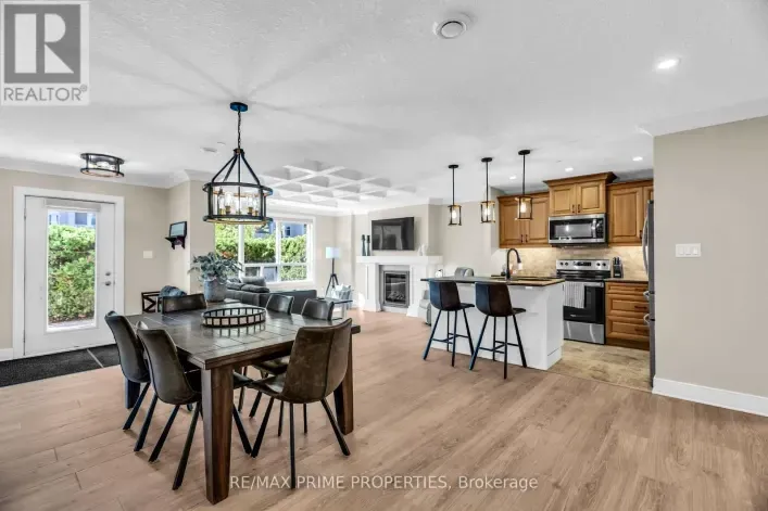 110 - 320 SUGARCREEK TRAIL S, London North