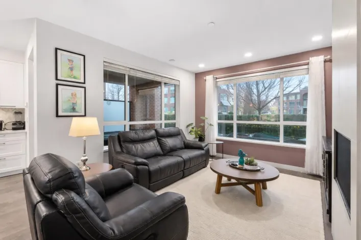 110 33540 MAYFAIR AVENUE, Abbotsford
