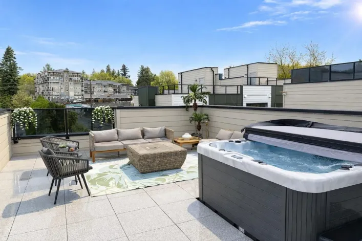 110 33588 MARSHALL ROAD, Abbotsford