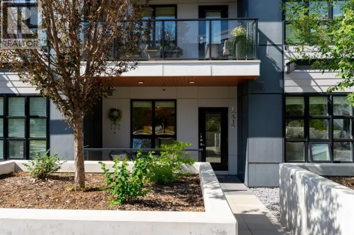 110, 383 Smith Street NW, Calgary