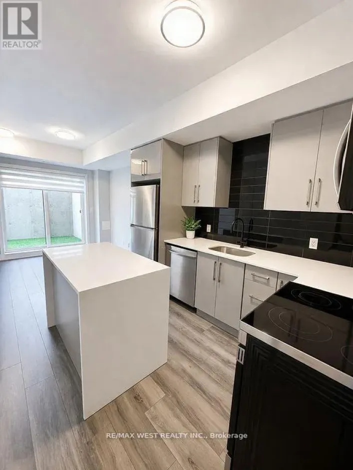 110 - 6065 MCLEOD ROAD, Niagara Falls