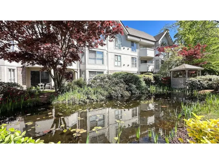 Apartment for sale: 110 7171 121 STREET, Surrey