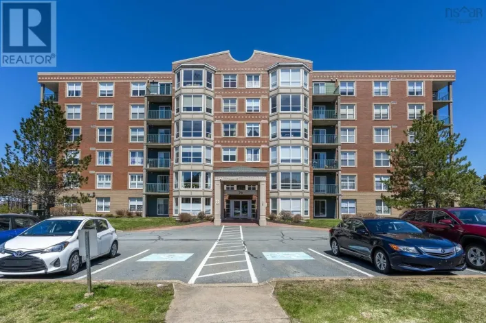 110 78 Regency Park Drive, Halifax