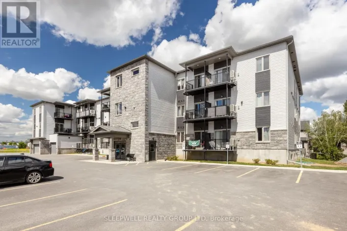 110 - 975 NORTH RUSSELL ROAD, Russell
