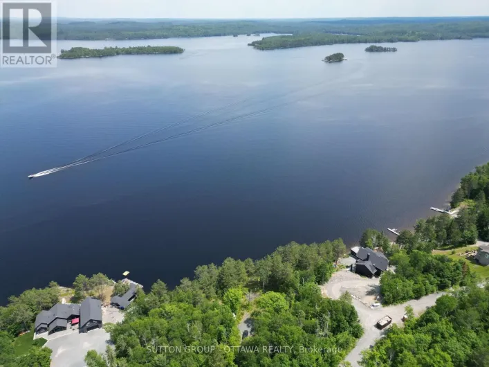 110 BREEZEHILL ROAD, Greater Sudbury