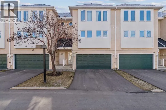 110 Candle Terrace SW, Calgary