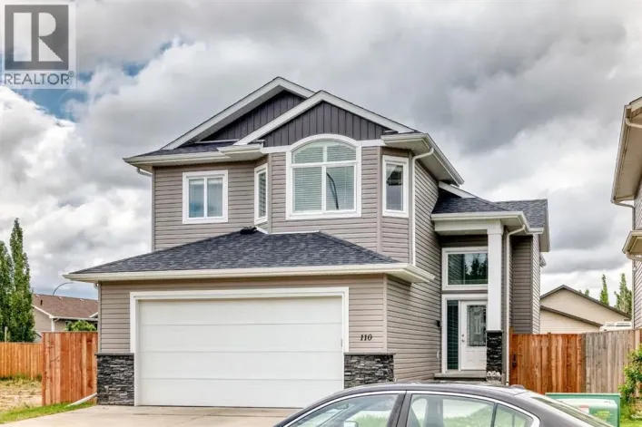 110 CEDAR Square, Blackfalds