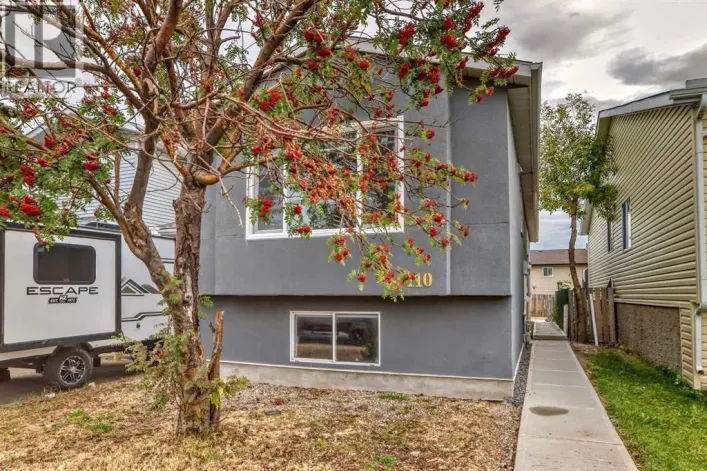 110 Falmere Way NE, Calgary