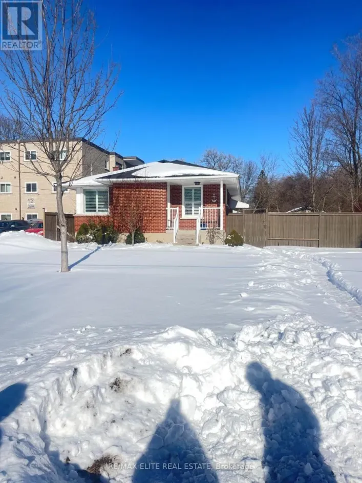 110 FRONT STREET E, Whitby