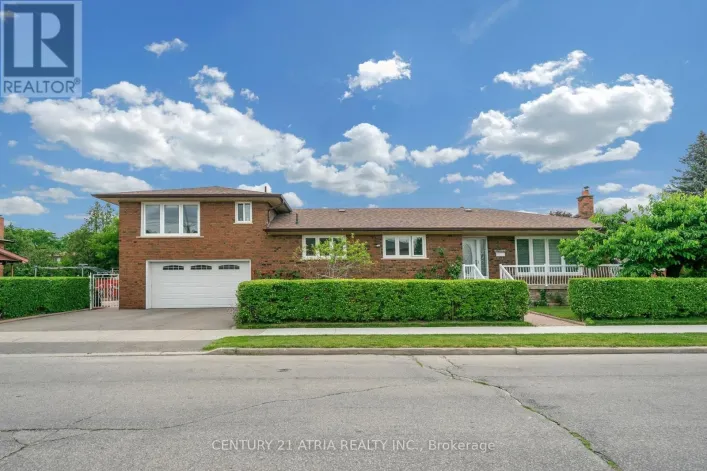 110 HARDING AVENUE, Toronto