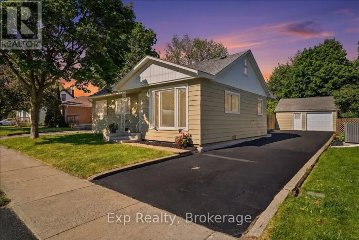 110 HASTINGS DRIVE, Belleville