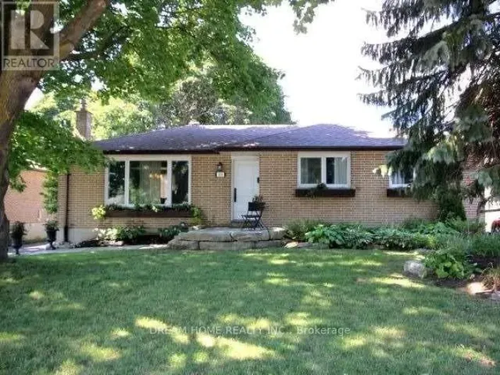 110 JOHNSON STREET, Barrie