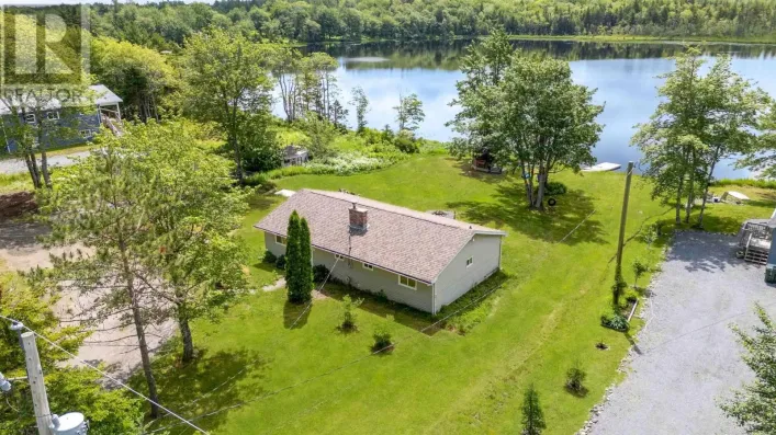 110 Long Lake Road, East Uniacke