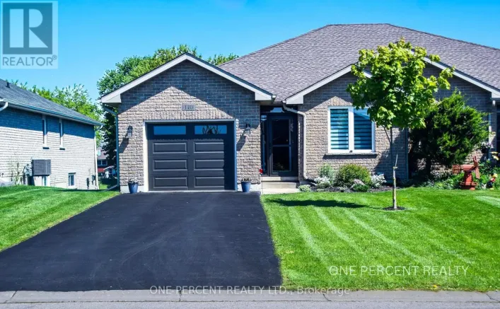 110 MILTON SEILER CRESCENT N, Minto