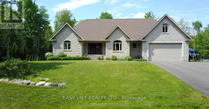 110 MONCK SQUARE, Laurentian Hills