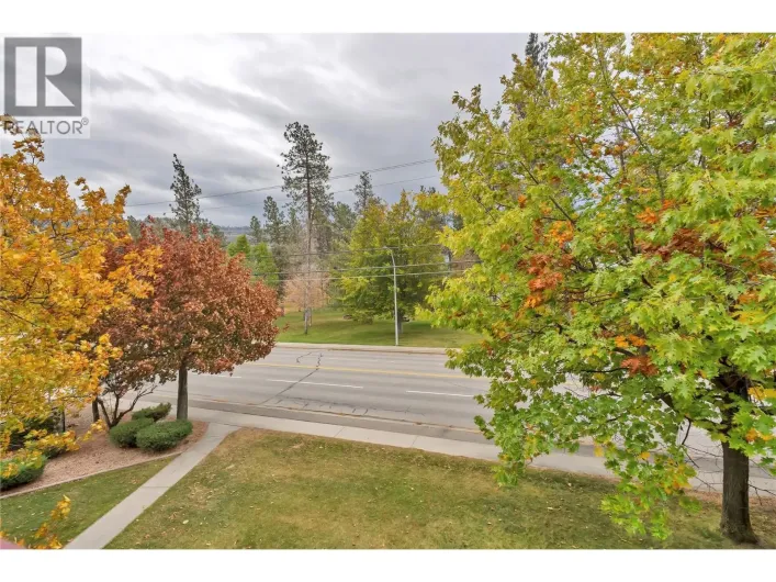 110 SKAHA Place Unit# 310, Penticton
