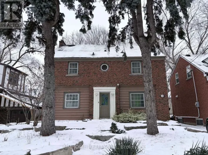 110 TRAYMORE AVENUE, Hamilton