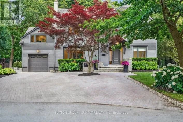1100 CEDAR GROVE BOULEVARD, Oakville