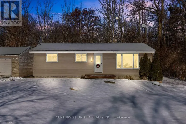 1100 LISTOWEL LINE, Selwyn