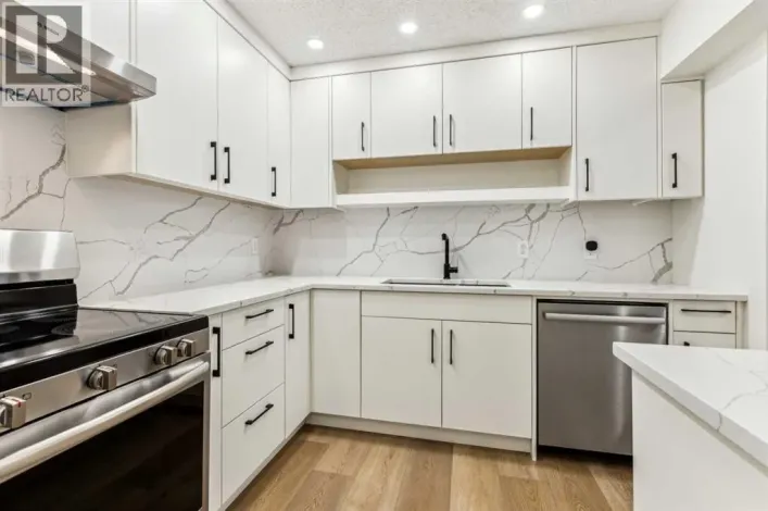 1101, 2520 Palliser Drive SW, Calgary