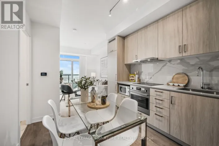 1101 - 60 HONEYCRISP CRESCENT, Vaughan