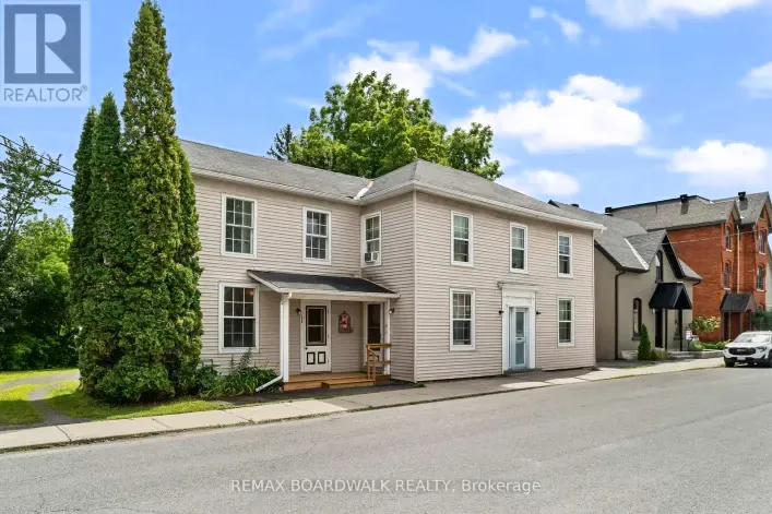 110-112-114 CLOTHIER STREET E, North Grenville