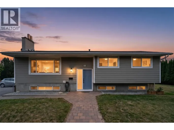 1102 KEMANO Street, Kamloops