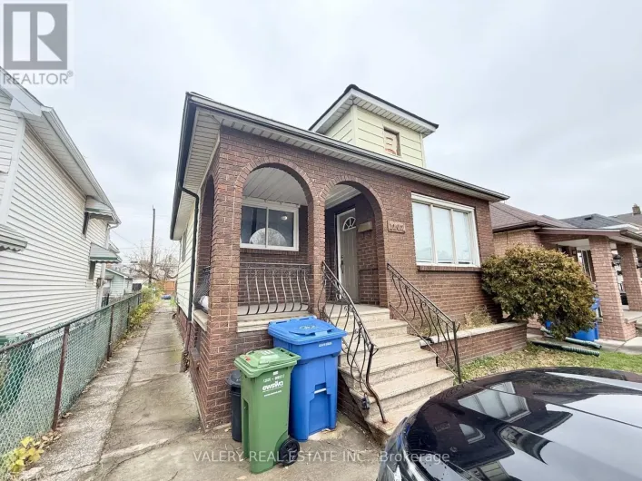 1102 LANGLOIS AVE AVENUE, Windsor