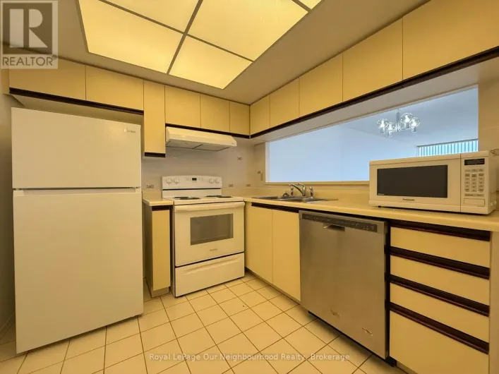 1103 - 330 ALTON TOWERS CIRCLE, Toronto