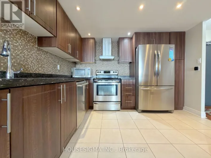 1103 - 8 LISA STREET, Brampton