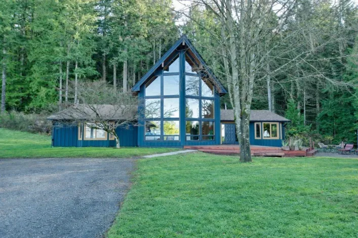 11038 GREENWOOD DRIVE, Mission