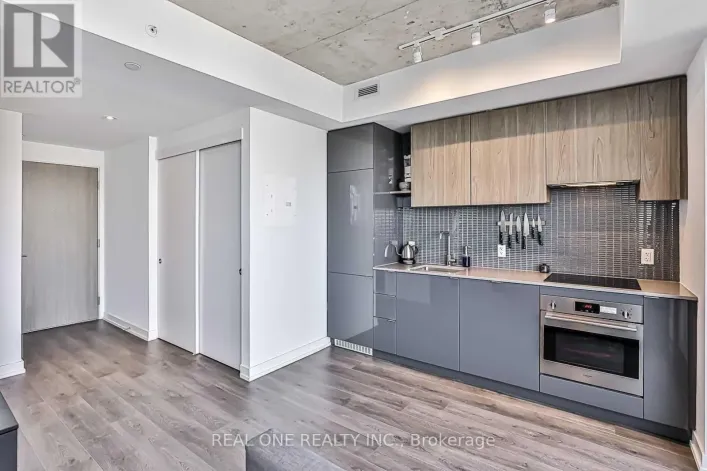 1104 - 161 ROEHAMPTON AVENUE, Toronto