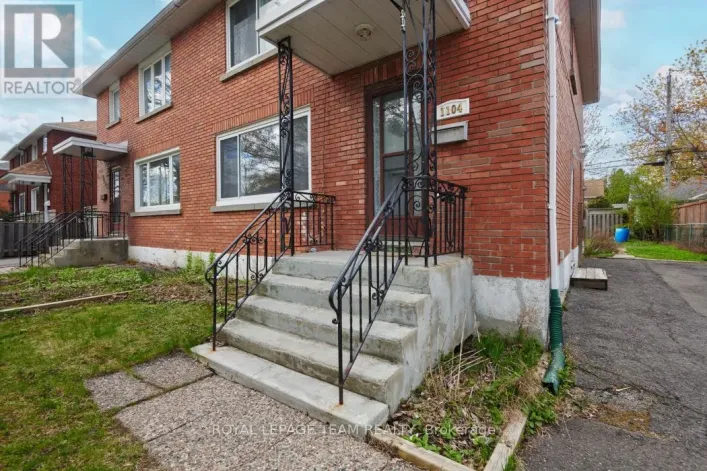 1104 APOLYDOR AVENUE, Ottawa
